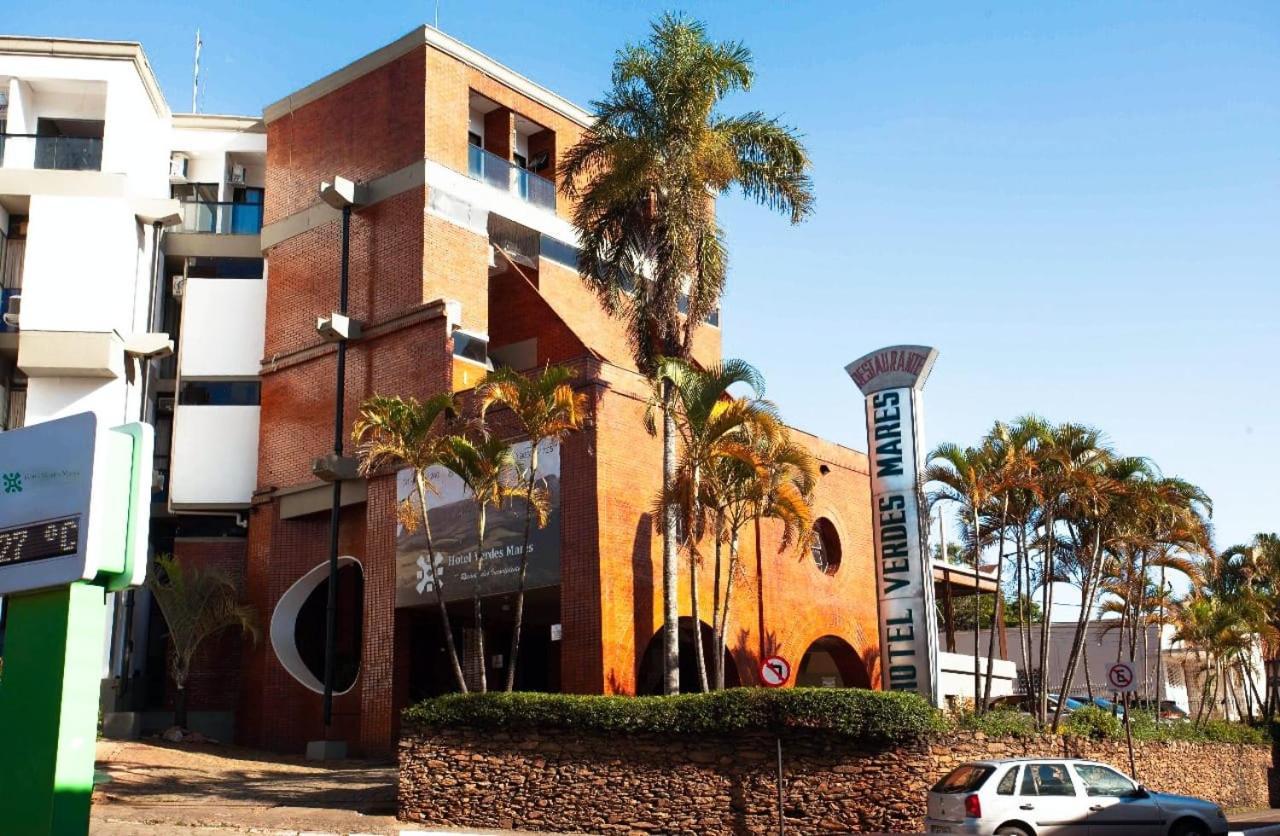Hotel Verdes Mares
